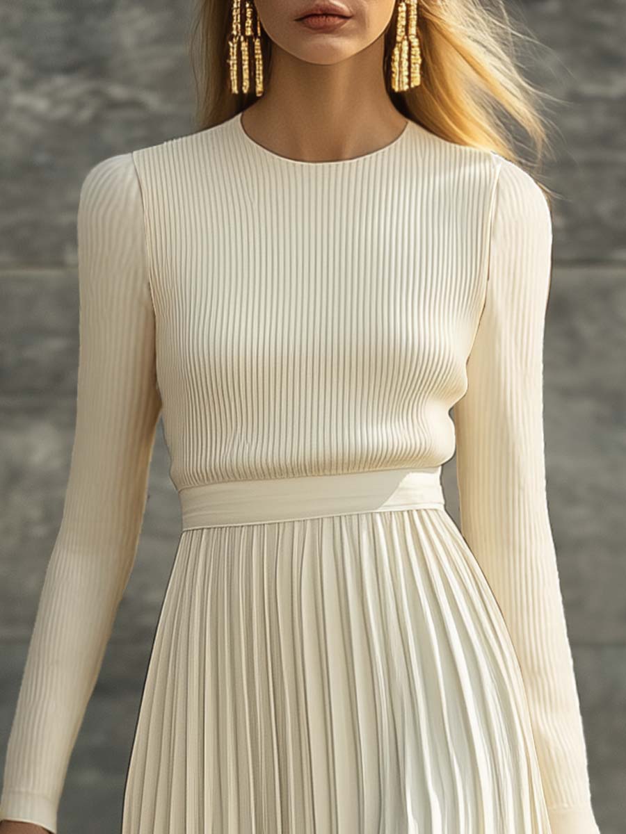 Genevieve – Knit & Satin Pleated Maxi Dress