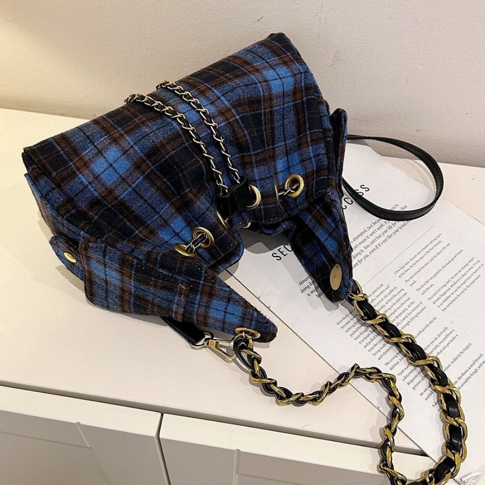 Nadia Chain Drawstring Shoulder Bag — Sernelle — view 5