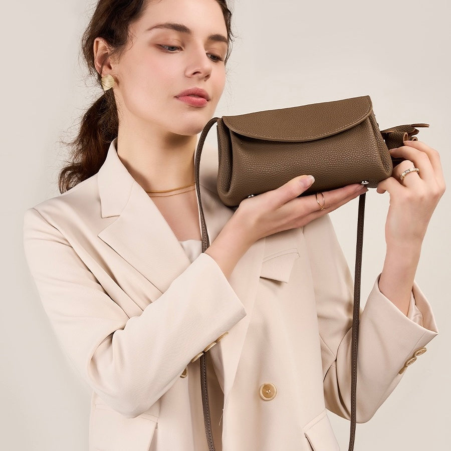 Rosa Elephant Charm Crossbody Bag