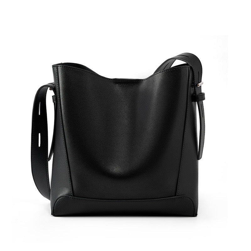 Tilda Oversized Leather Bucket Bag