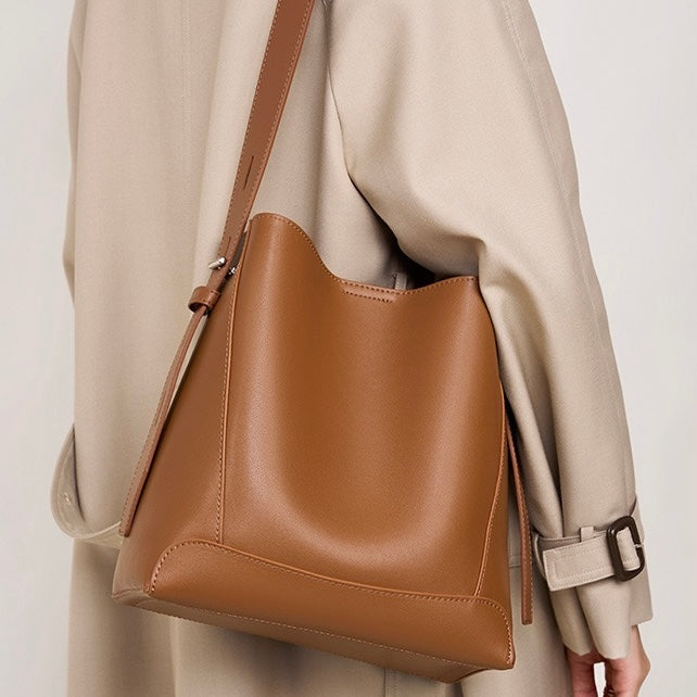 Tilda Oversized Leather Bucket Bag