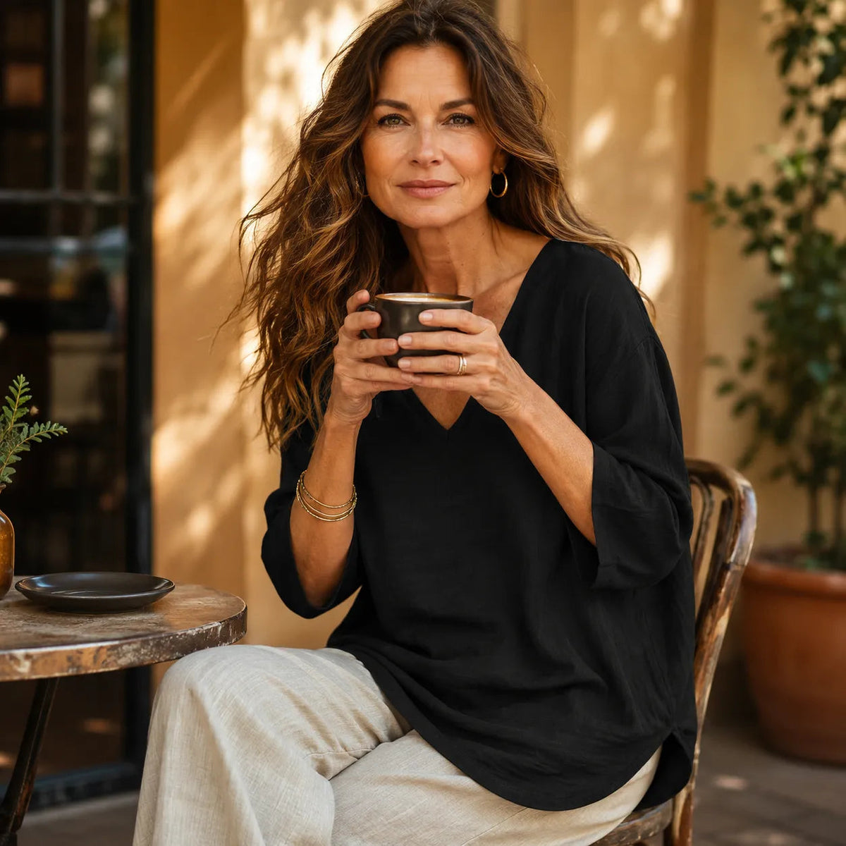 Sereva – Relaxed V-Neck Linen Blouse